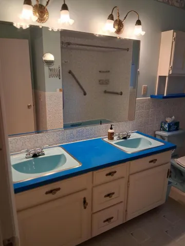 $260,000 | 113 Oakland Road, Fairfield, ME 04937