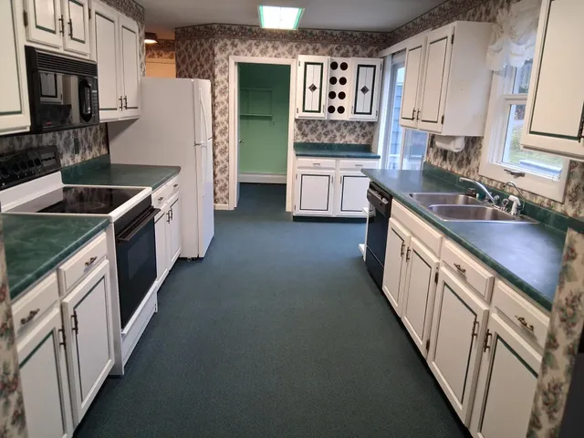 $260,000 | 113 Oakland Road, Fairfield, ME 04937