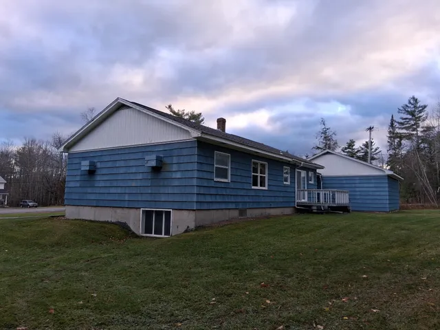 $260,000 | 113 Oakland Road, Fairfield, ME 04937