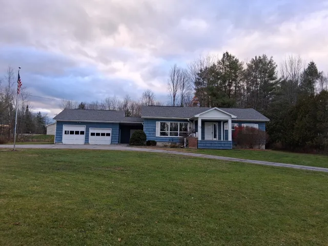 $260,000 | 113 Oakland Road, Fairfield, ME 04937