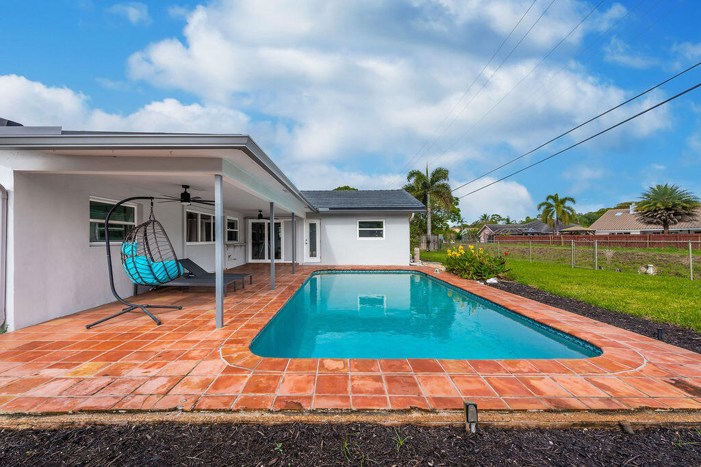 115 St Cloud Lane Boca Raton, FL 33431 - Photo 33 of 35 115StCloudLaneBocaRaton-5