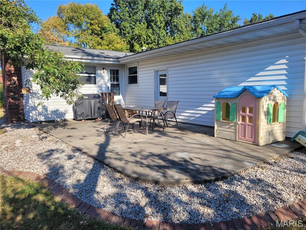 20 Pin Oak Drive Highland, IL 62249 - Photo 29 of 31