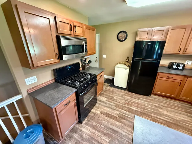 $359,000 | 10976 Dewey Road, Munith, MI 49259