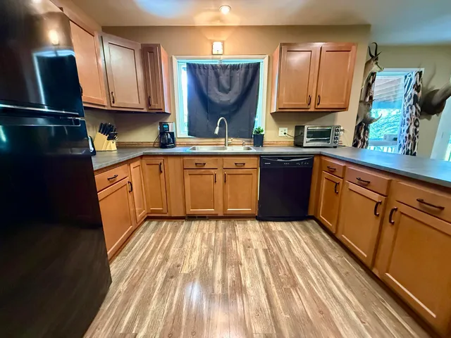 $359,000 | 10976 Dewey Road, Munith, MI 49259