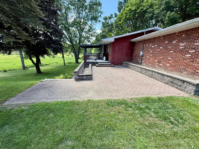 $359,000 | 10976 Dewey Road, Munith, MI 49259