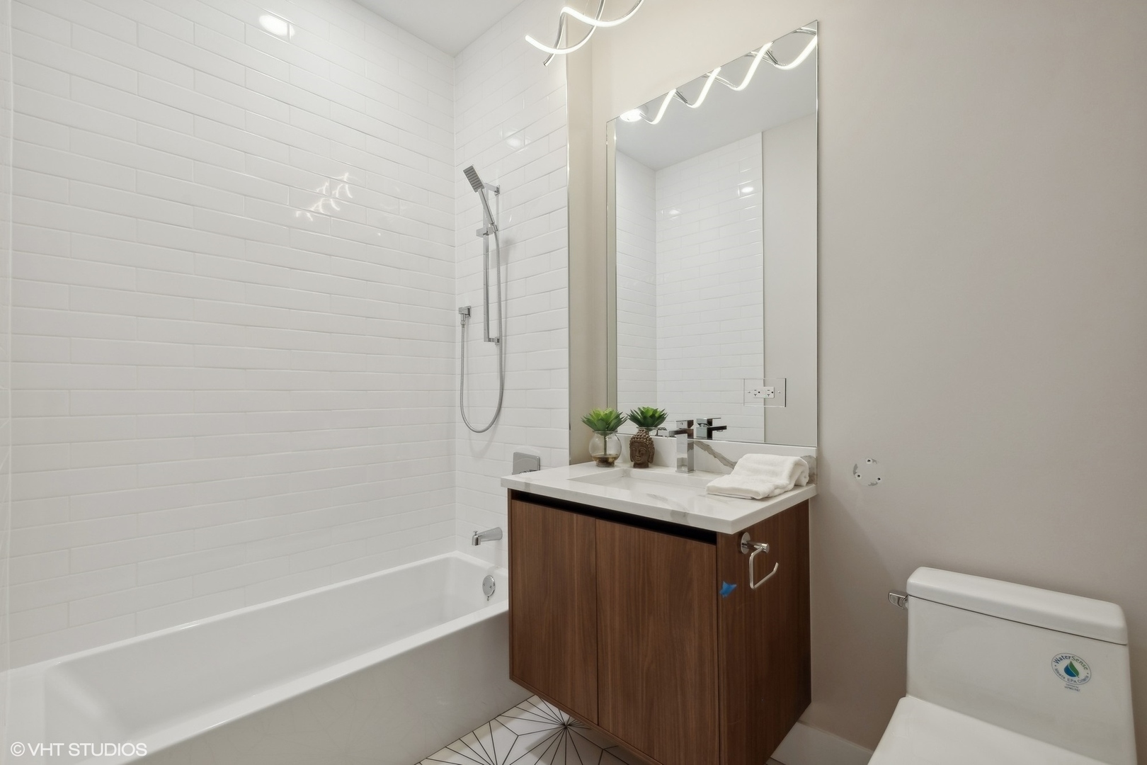 2342 West Adams Street, Unit 406 Chicago, IL 60612 - Photo 17 of 22