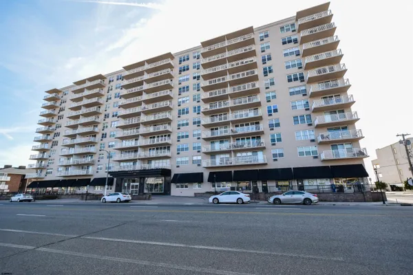 $1,950 | 9400 Atlantic Avenue, Unit 410, Margate City, NJ 08402