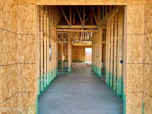 $349,950 | 320 Vida Bonita Way, Clint, TX 79836