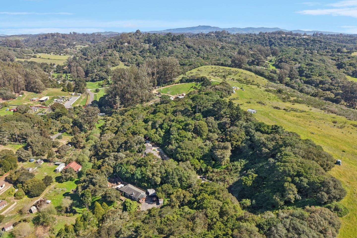 122 Strawberry Road Watsonville, CA 95076 - Photo 51 of 57