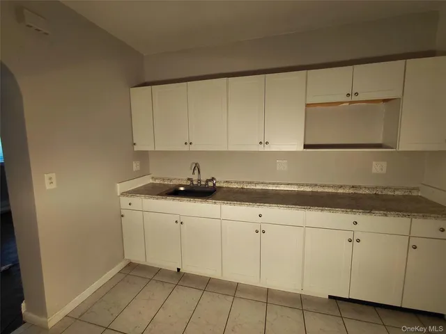 $1,250 | 101 Elmendorf Street, Unit 1, Kingston, NY 12401