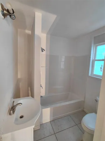 $1,250 | 101 Elmendorf Street, Unit 1, Kingston, NY 12401