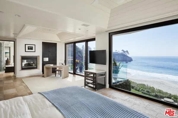 $70,000 | 31 Bay Drive, Laguna Beach, CA 92651