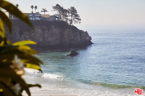 $70,000 | 31 Bay Drive, Laguna Beach, CA 92651