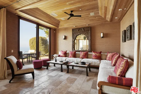 $70,000 | 31 Bay Drive, Laguna Beach, CA 92651