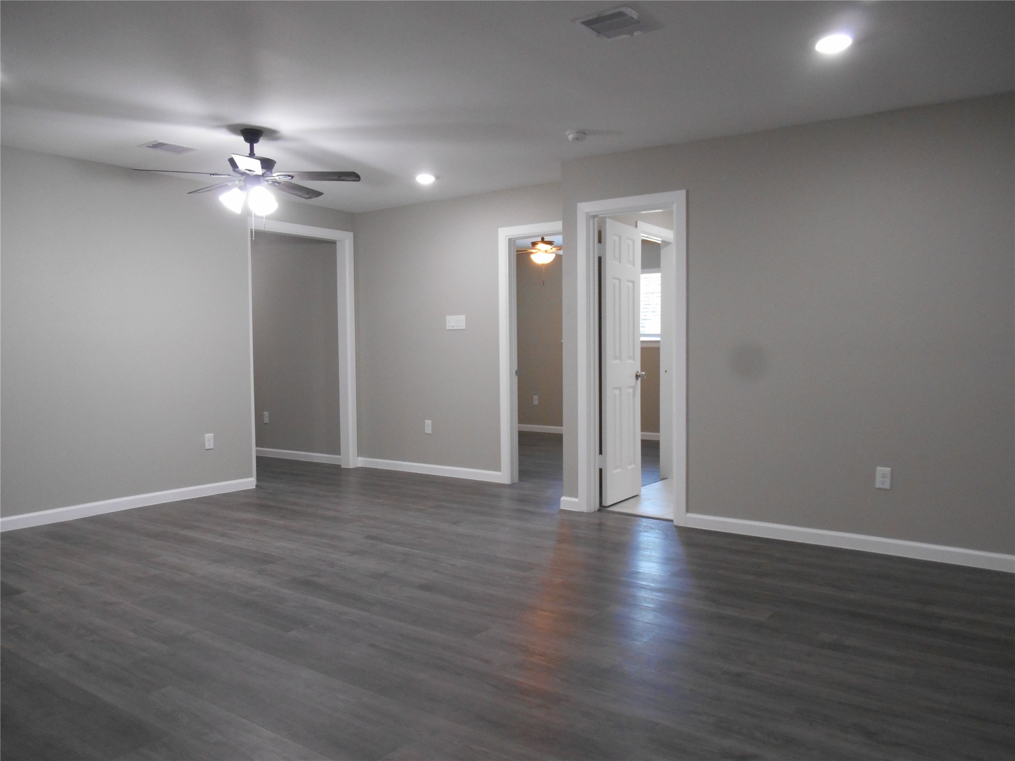 1547 Greenfield Road Hempstead, TX 77445 - Photo 3 of 9