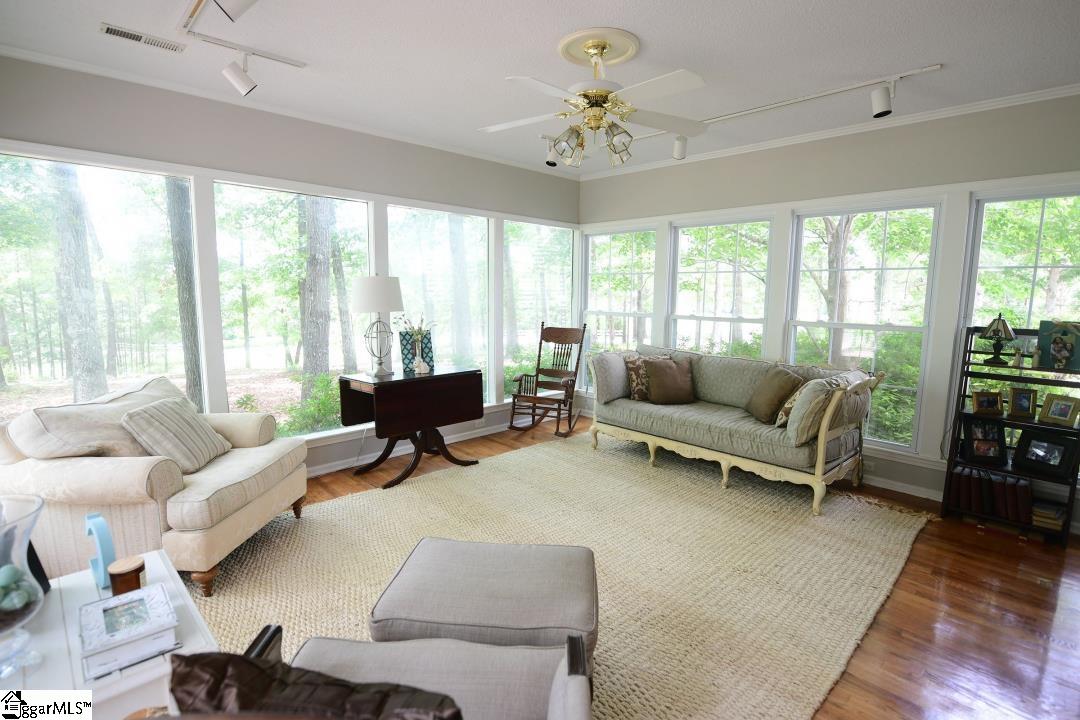 109 Hewitt Road Fountain Inn, SC 29644 - Photo 3 of 16