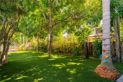 a view of outdoor space