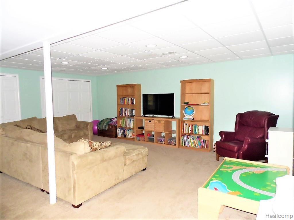 11352 Inner Drive Pinckney, MI 48169 - Photo 11 of 13 SAM_1323 (2).JPG
