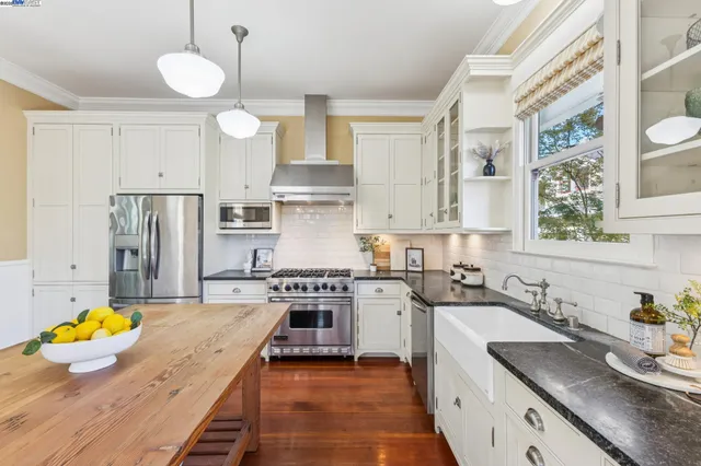 $2,848,000 | 653 St Mary Street, Pleasanton, CA 94566