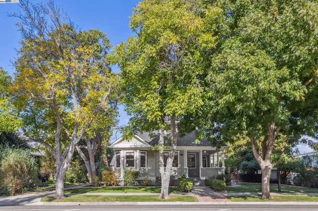$2,848,000 | 653 St Mary Street, Pleasanton, CA 94566