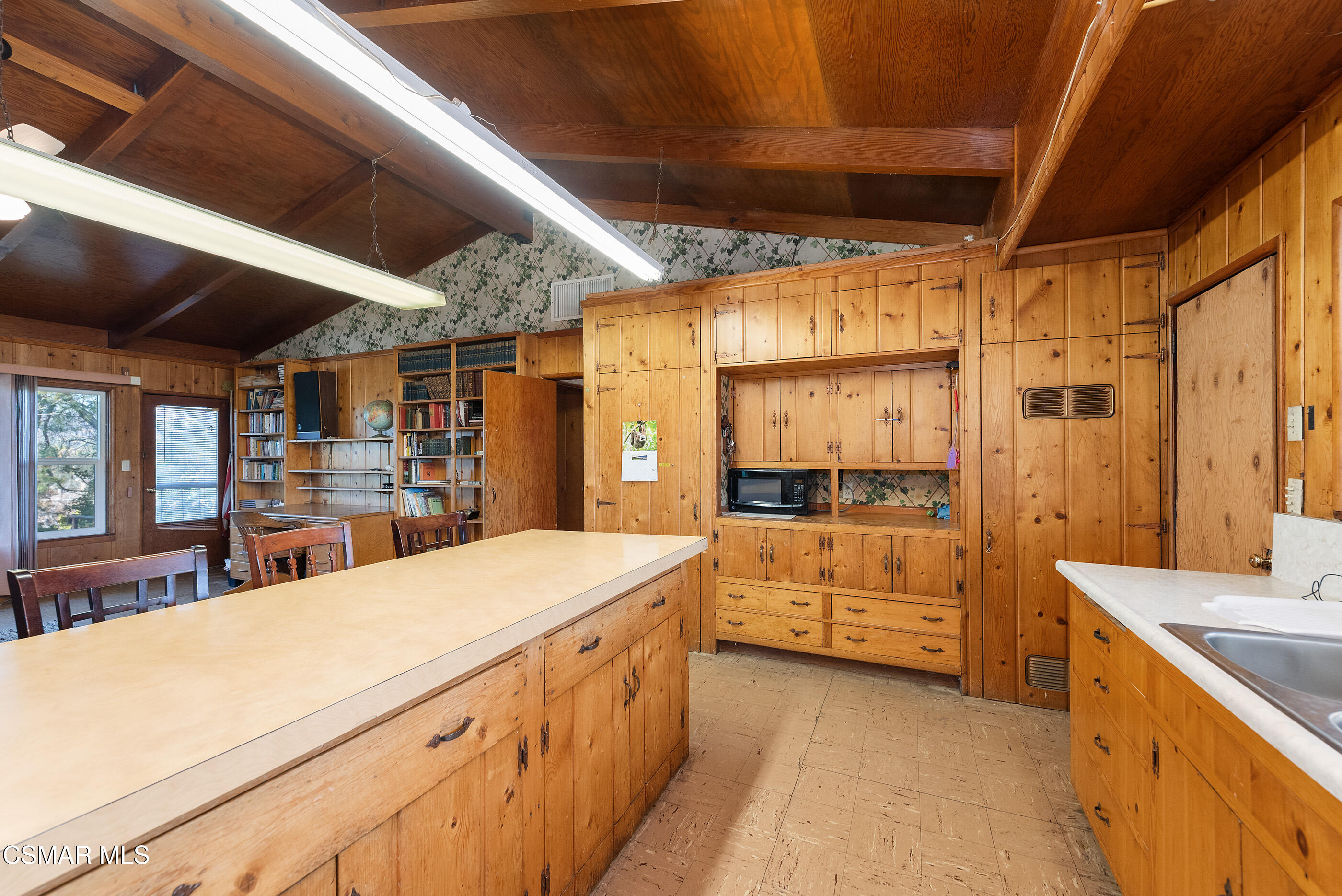 2844 Royal Avenue Simi Valley, CA 93065 - Photo 14 of 83 2844 Royal Ave Simi Valley-14