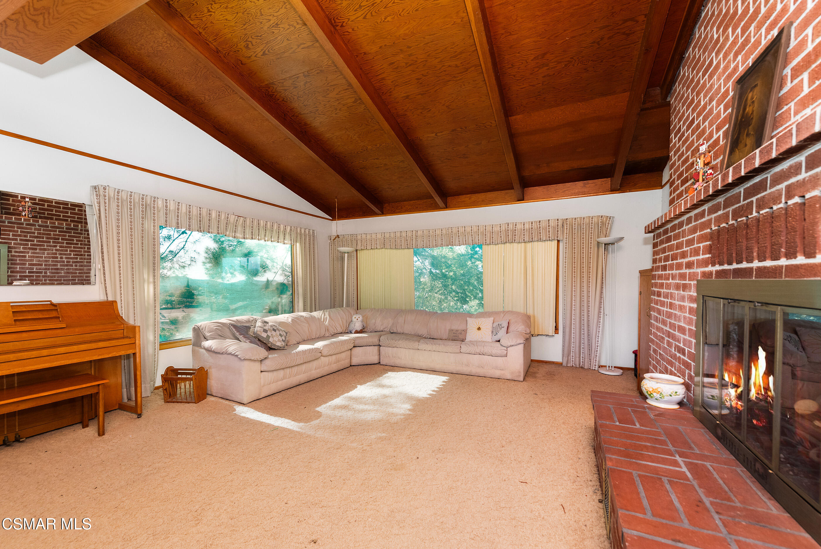 2844 Royal Avenue Simi Valley, CA 93065 - Photo 16 of 83 2844 Royal Ave Simi Valley-16