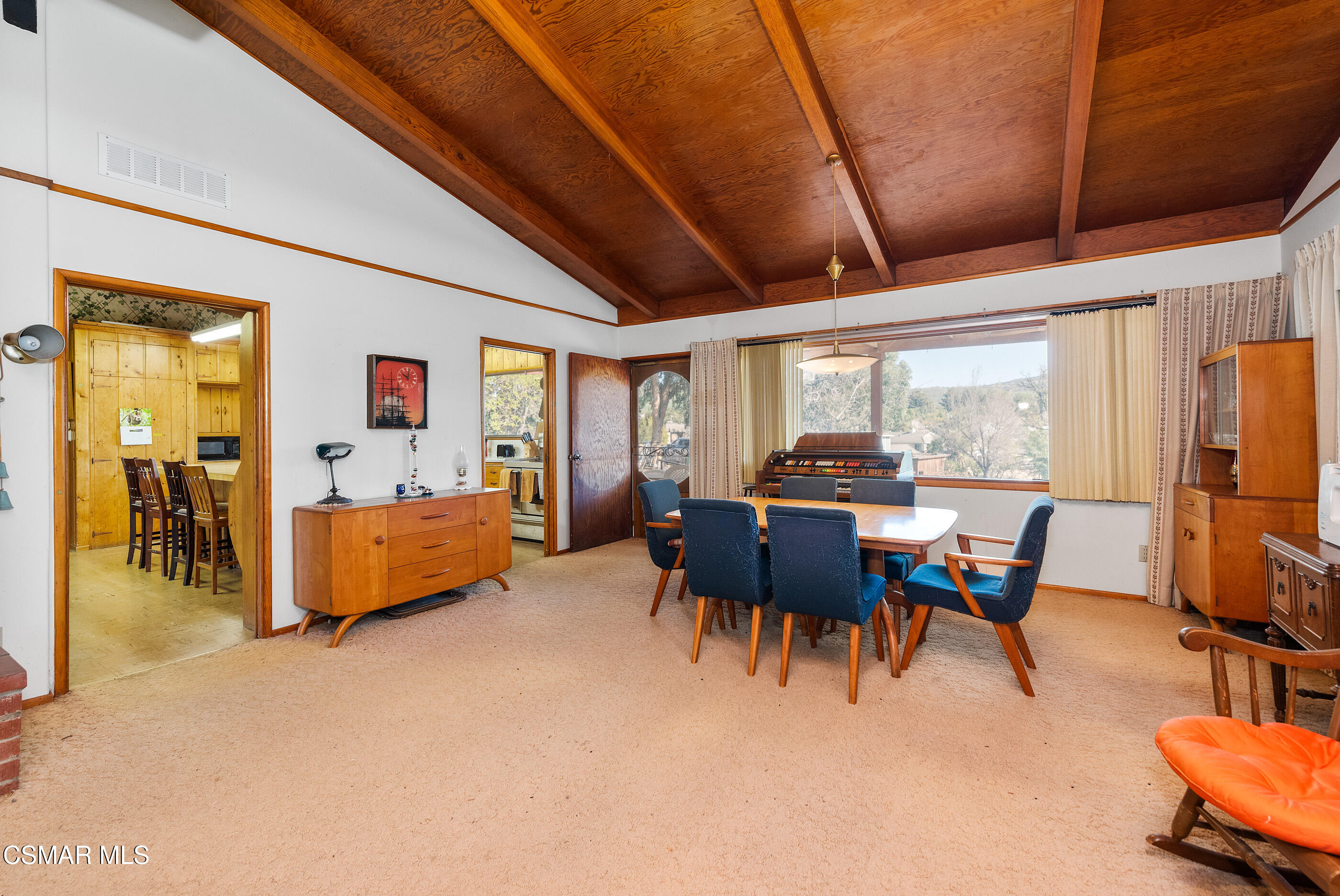 2844 Royal Avenue Simi Valley, CA 93065 - Photo 18 of 83 2844 Royal Ave Simi Valley-18