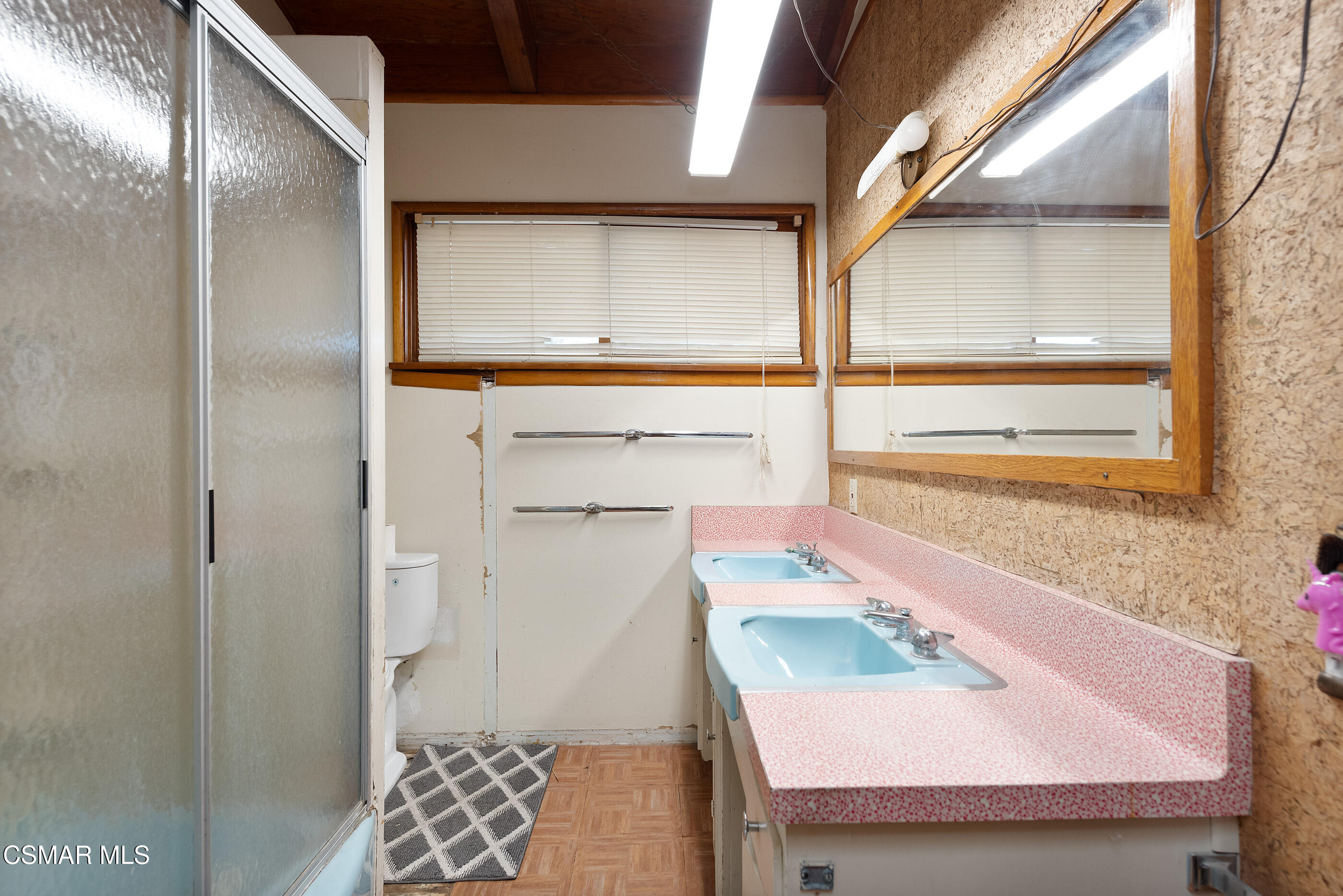 2844 Royal Avenue Simi Valley, CA 93065 - Photo 21 of 83 2844 Royal Ave Simi Valley-21