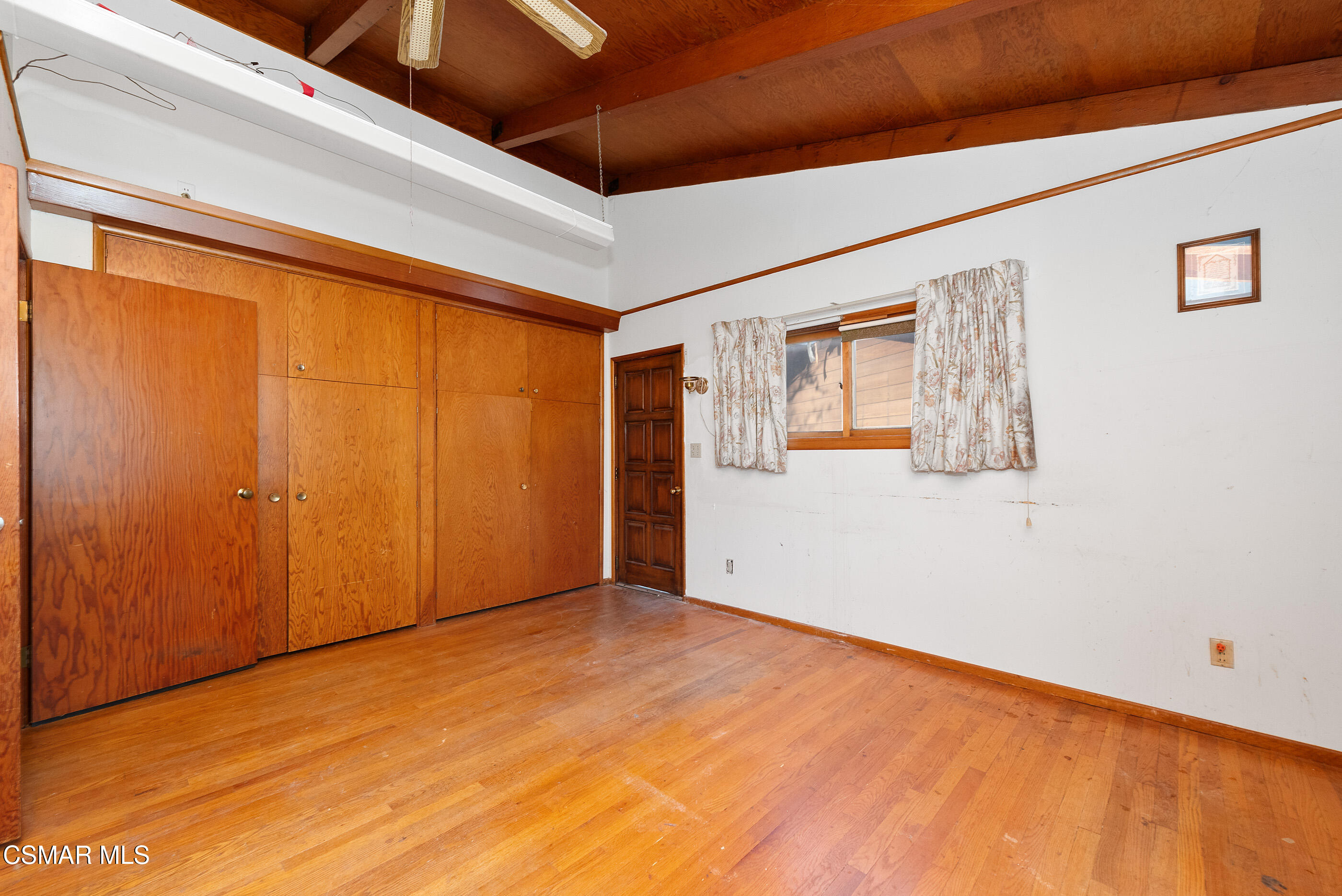 2844 Royal Avenue Simi Valley, CA 93065 - Photo 25 of 83 2844 Royal Ave Simi Valley-25