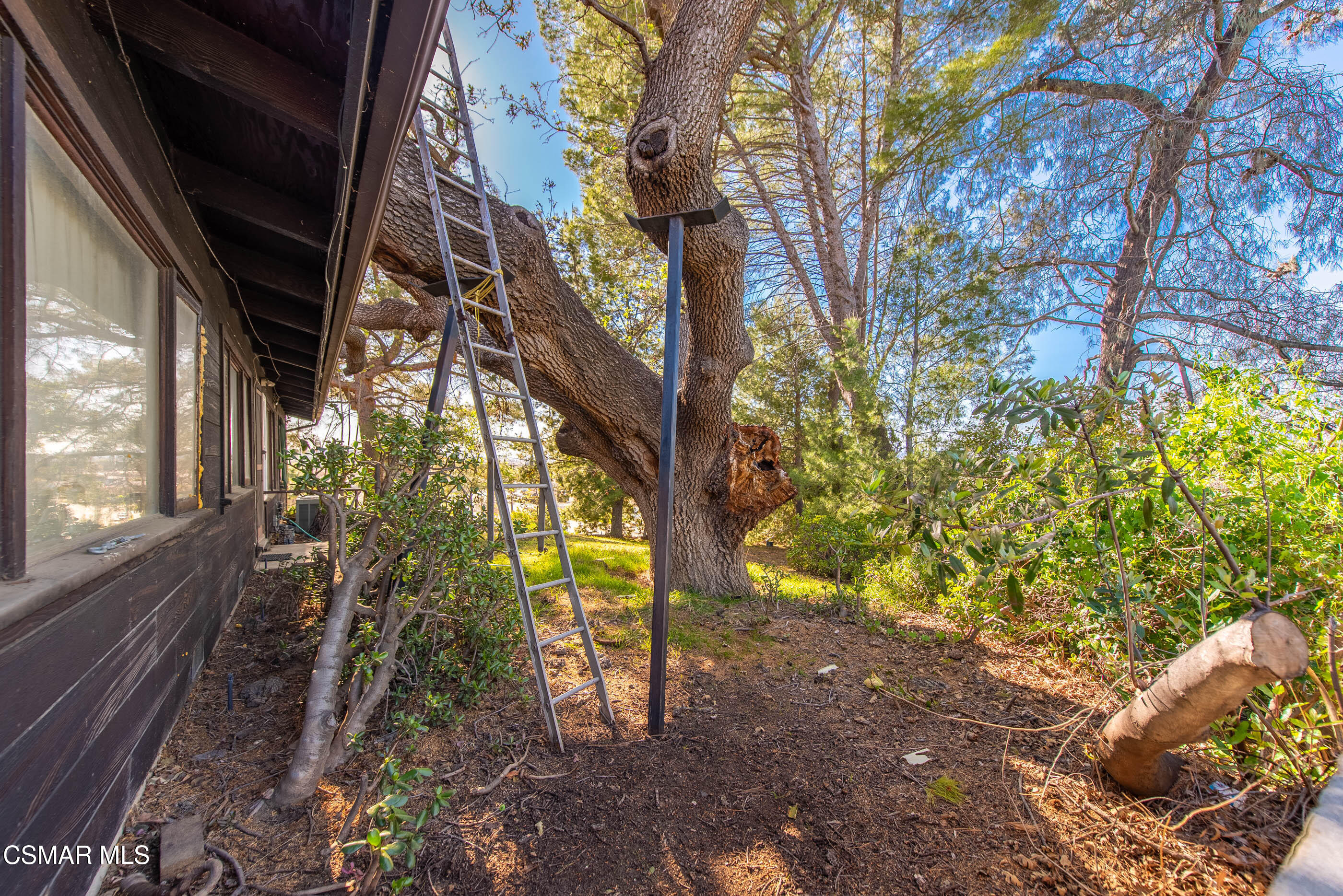 2844 Royal Avenue Simi Valley, CA 93065 - Photo 32 of 83 2844 Royal Ave Simi Valley-32