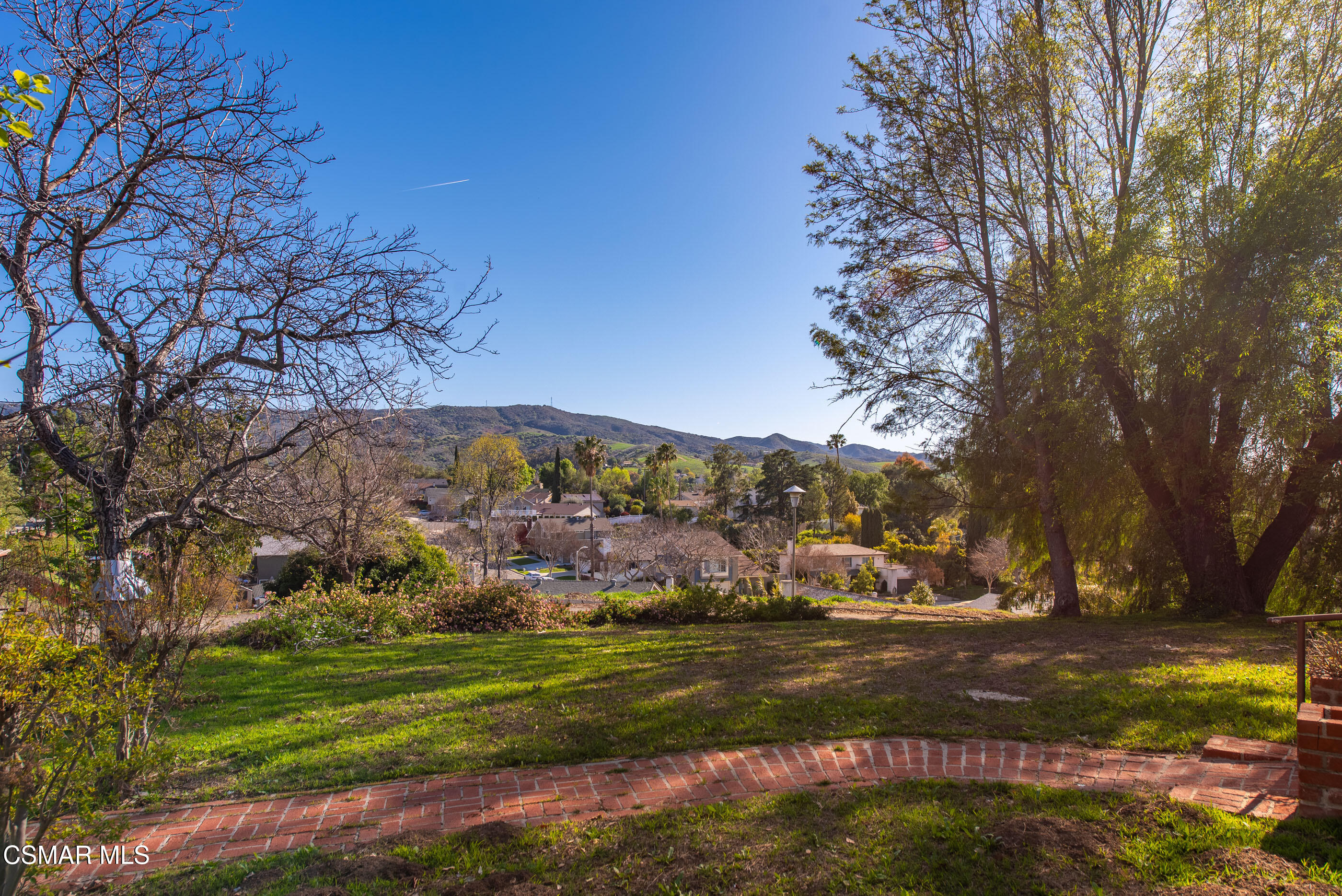 2844 Royal Avenue Simi Valley, CA 93065 - Photo 52 of 83 2844 Royal Ave Simi Valley-52