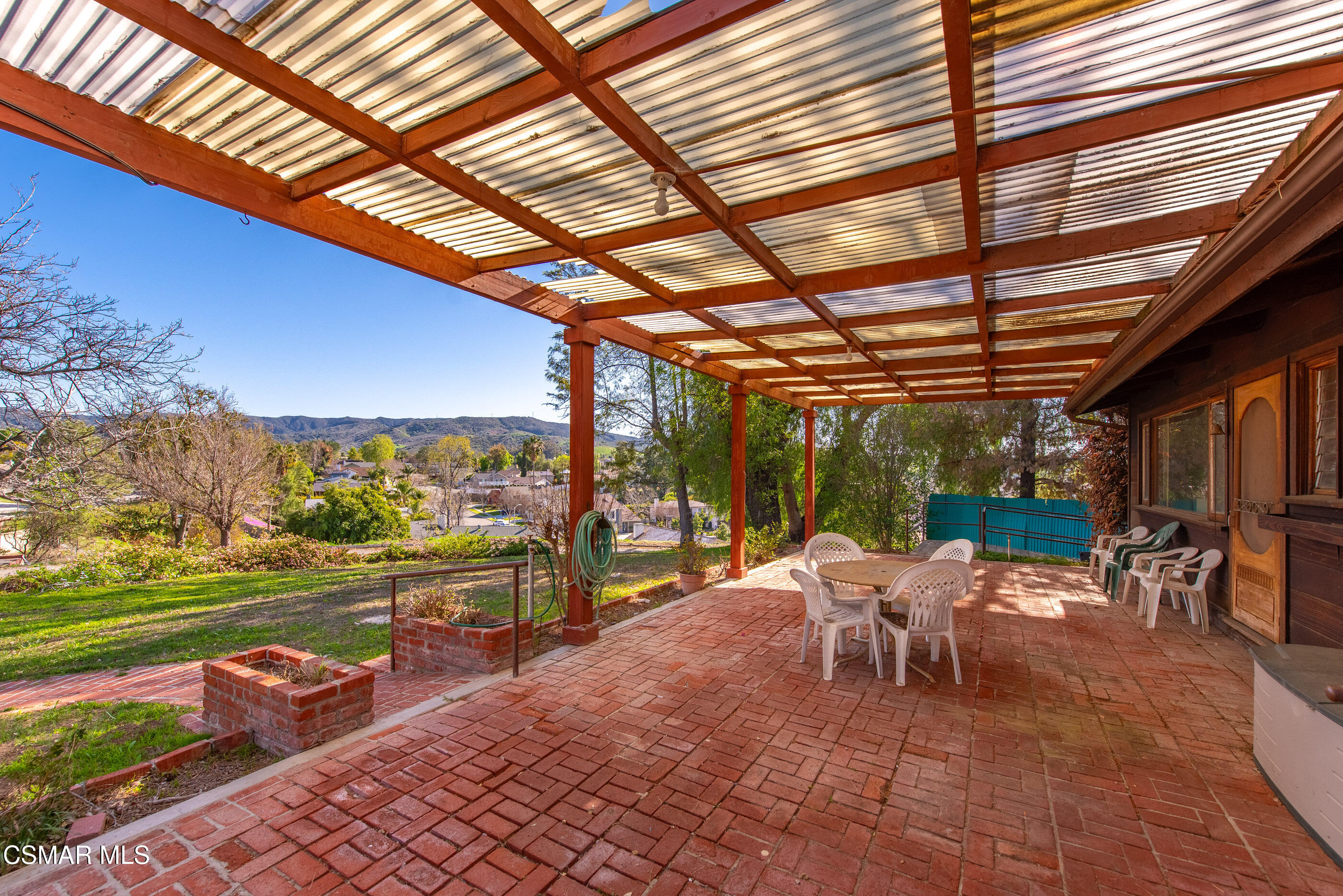 2844 Royal Avenue Simi Valley, CA 93065 - Photo 6 of 83 2844 Royal Ave Simi Valley-6