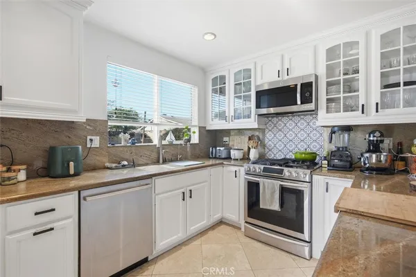 $5,500 | 6443 Gross Avenue, West Hills, CA 91307