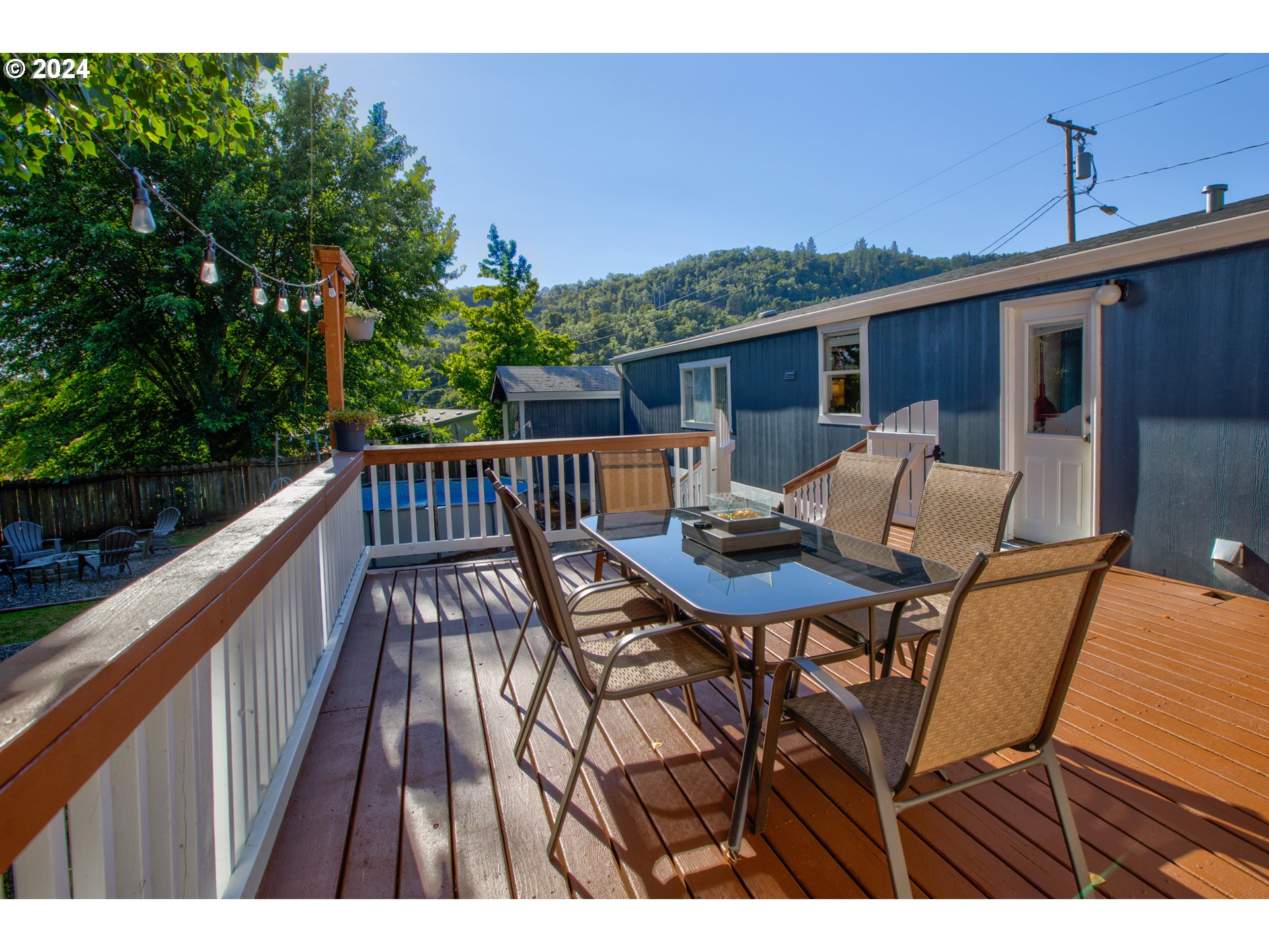 929 Northeast Rifle Range Street Roseburg, OR 97470 - Photo 41 of 48 a view of a patio with furniture