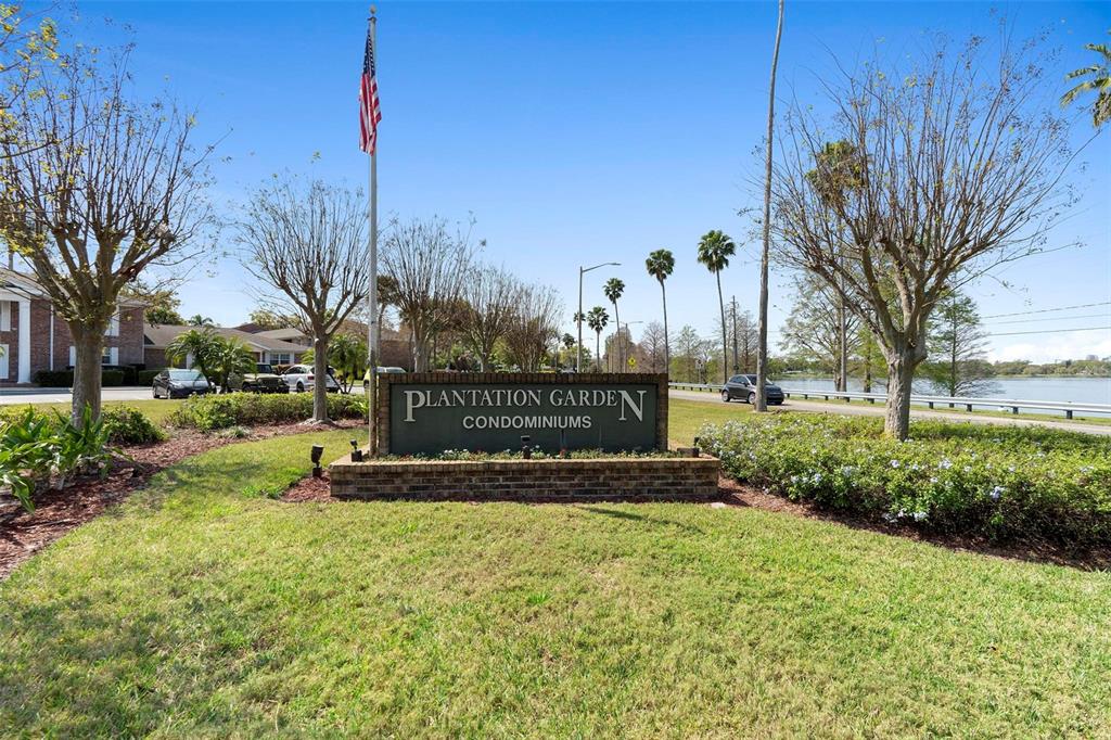 4376 Lake Underhill Road, Unit C Orlando, FL 32803 - Photo 23 of 41 a view of a park