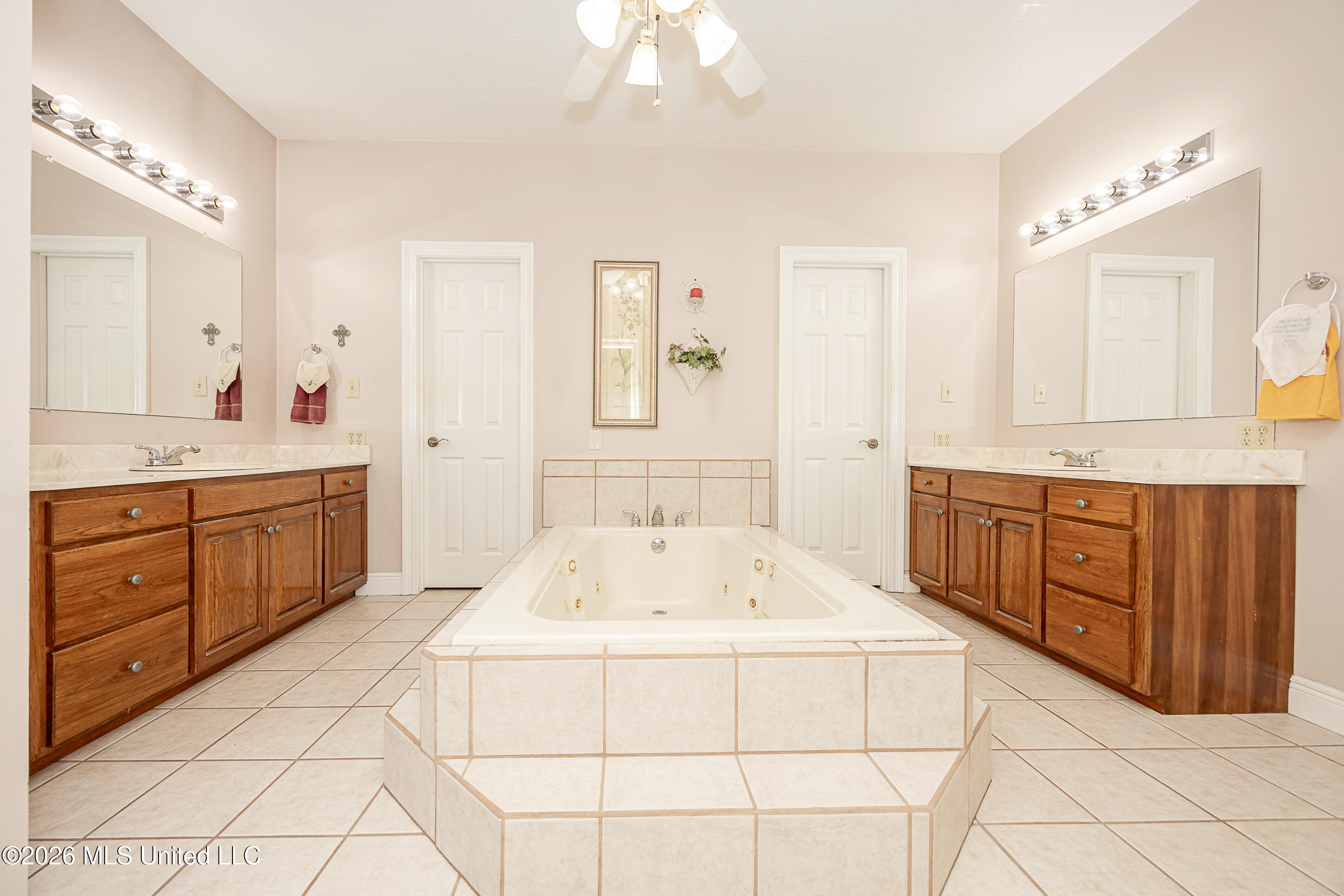 2901 Hamill Farm Road Ocean Springs, MS 39564 - Photo 51 of 136 IMG_3013