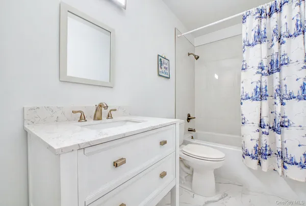 $349,000 | 255 Village Court, Kingston, NY 12401