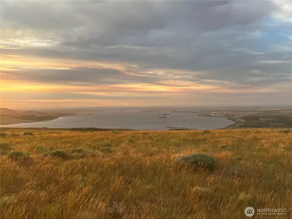 $360,000 | 0 Hatch Grade Road, Touchet, WA 99360