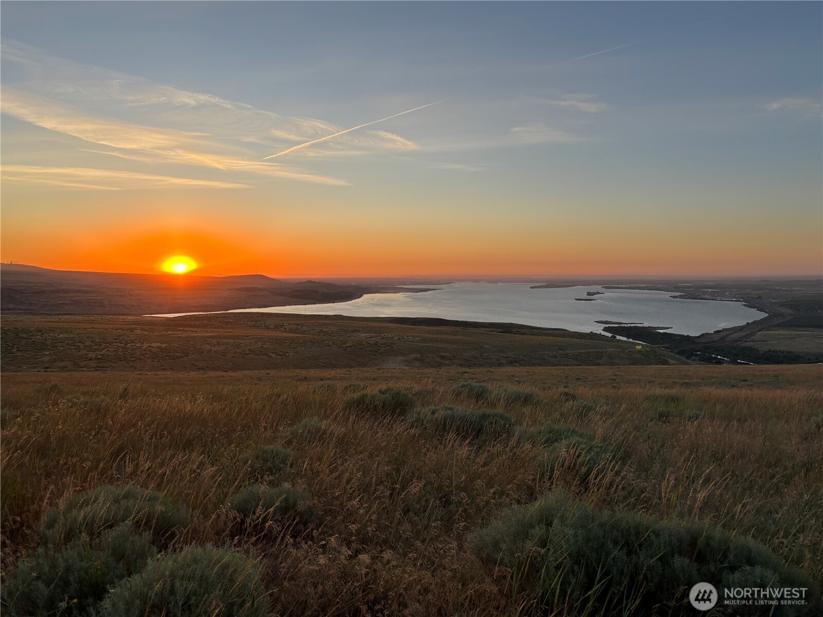 0 Hatch Grade Road Touchet, WA 99360 - Photo 4 of 23 a view of an ocean and mountains