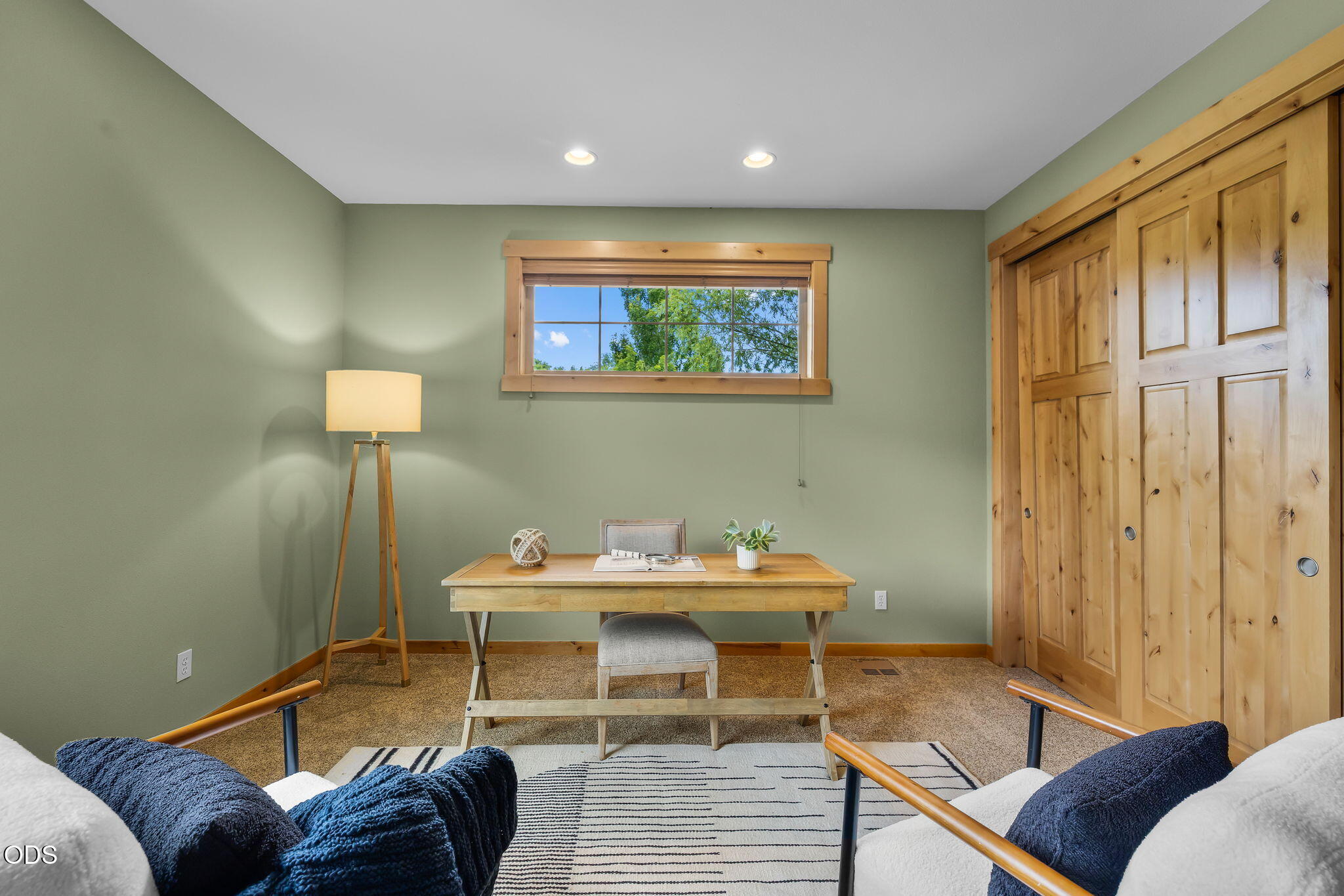 601 Southwest Otter Way Bend, OR 97702 - Photo 17 of 56