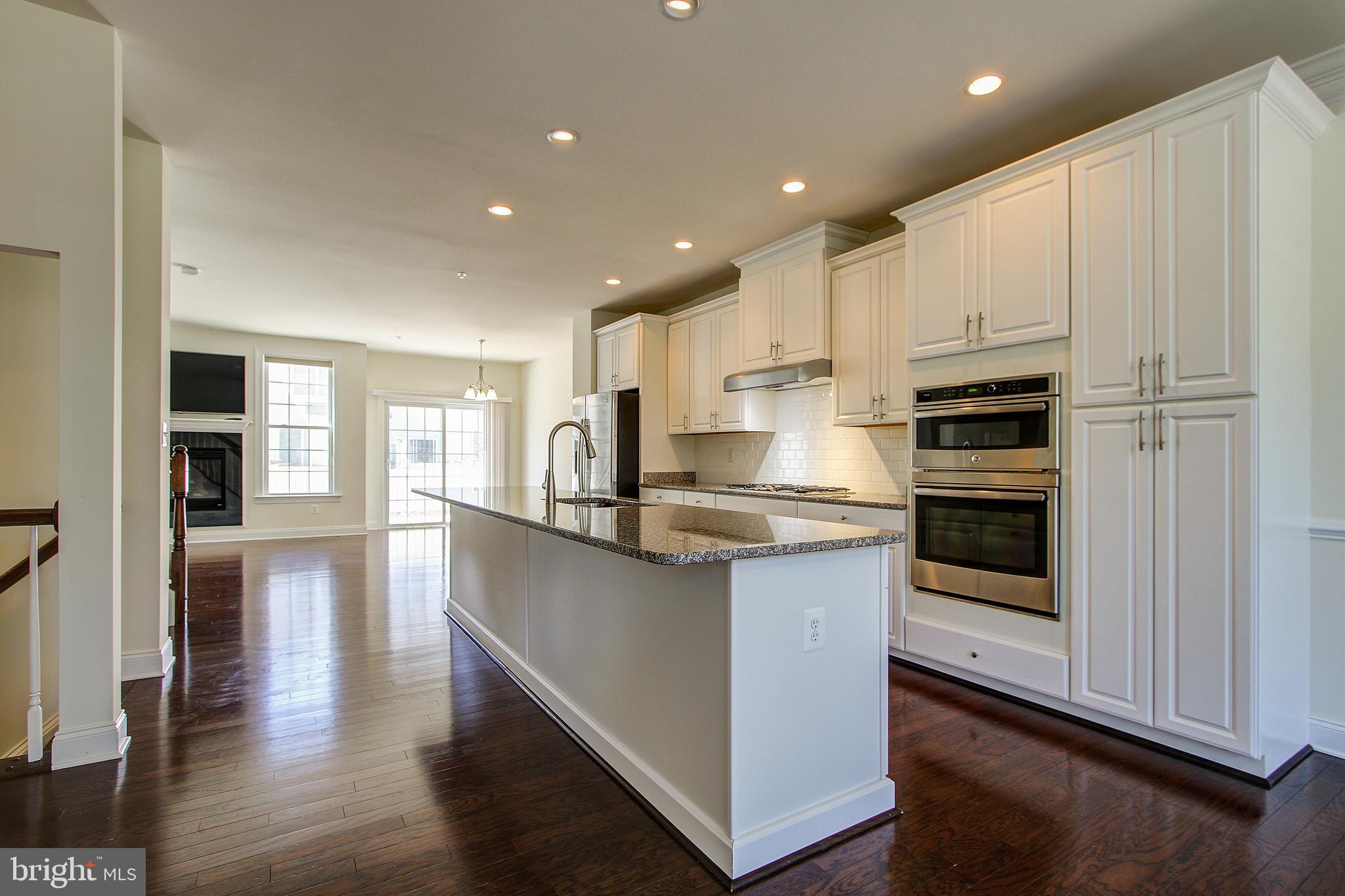 2514 Cherry Tree Road Hanover, MD 21076 - Photo 14 of 37 Wall Oven & Microwave Combination