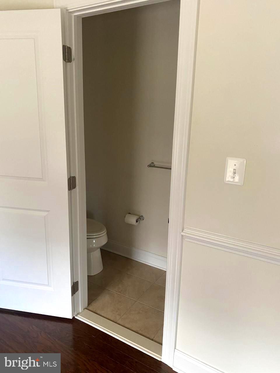 2514 Cherry Tree Road Hanover, MD 21076 - Photo 9 of 37 2nd Level Powder Room