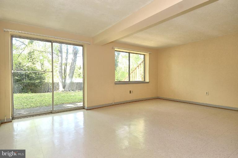621 Hyde Road Silver Spring, MD 20902 - Photo 18 of 25 Family Room