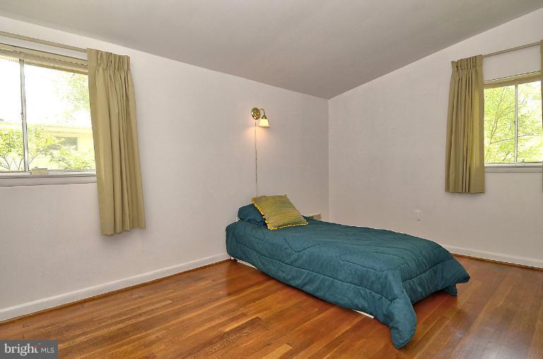 621 Hyde Road Silver Spring, MD 20902 - Photo 20 of 25 Bedroom