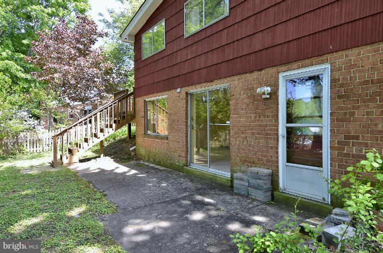 621 Hyde Road Silver Spring, MD 20902 - Photo 23 of 25 Exterior (Rear)