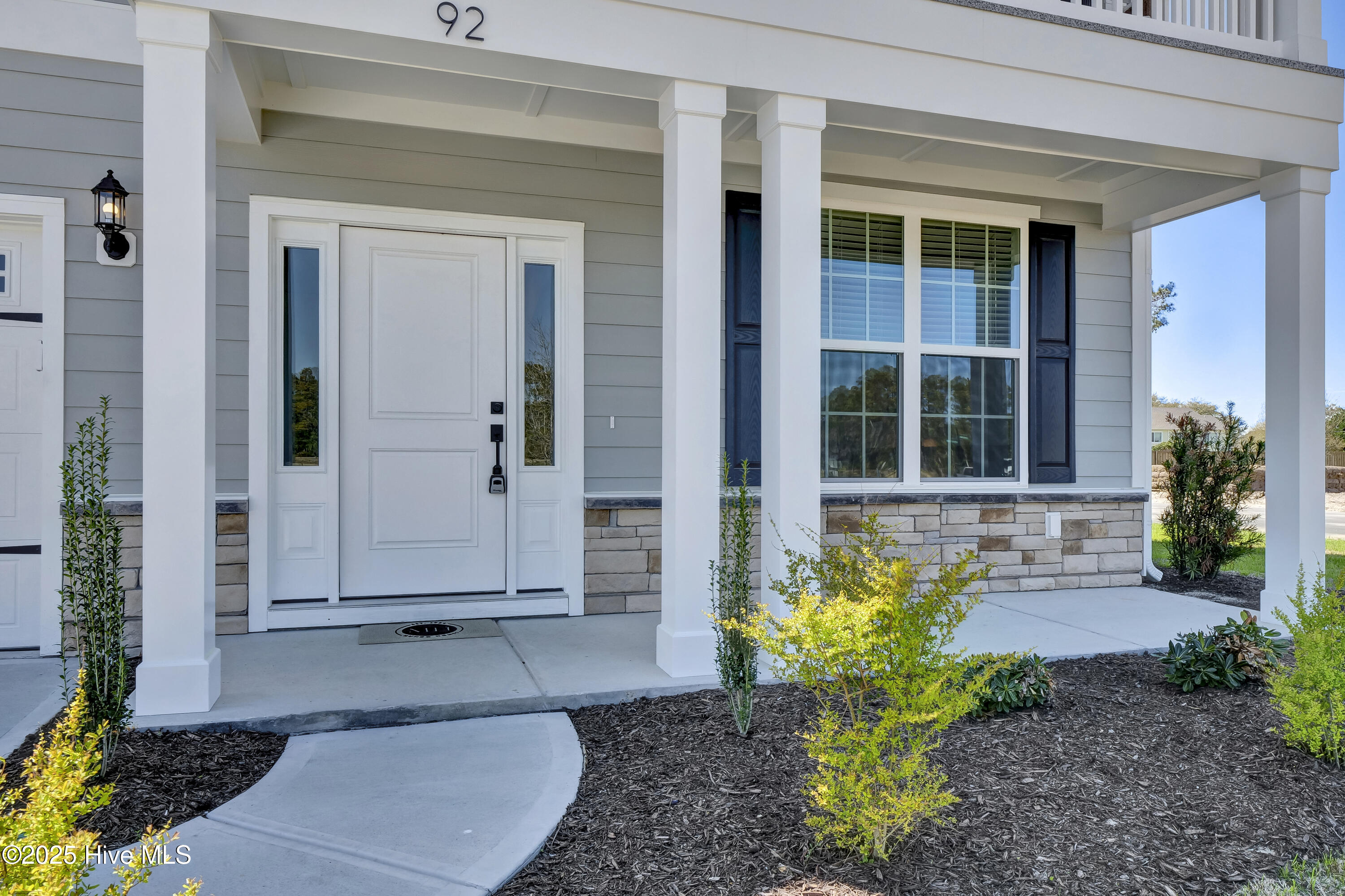 92 Planters Walk Hampstead, NC 28443 - Photo 4 of 56 Front Porch