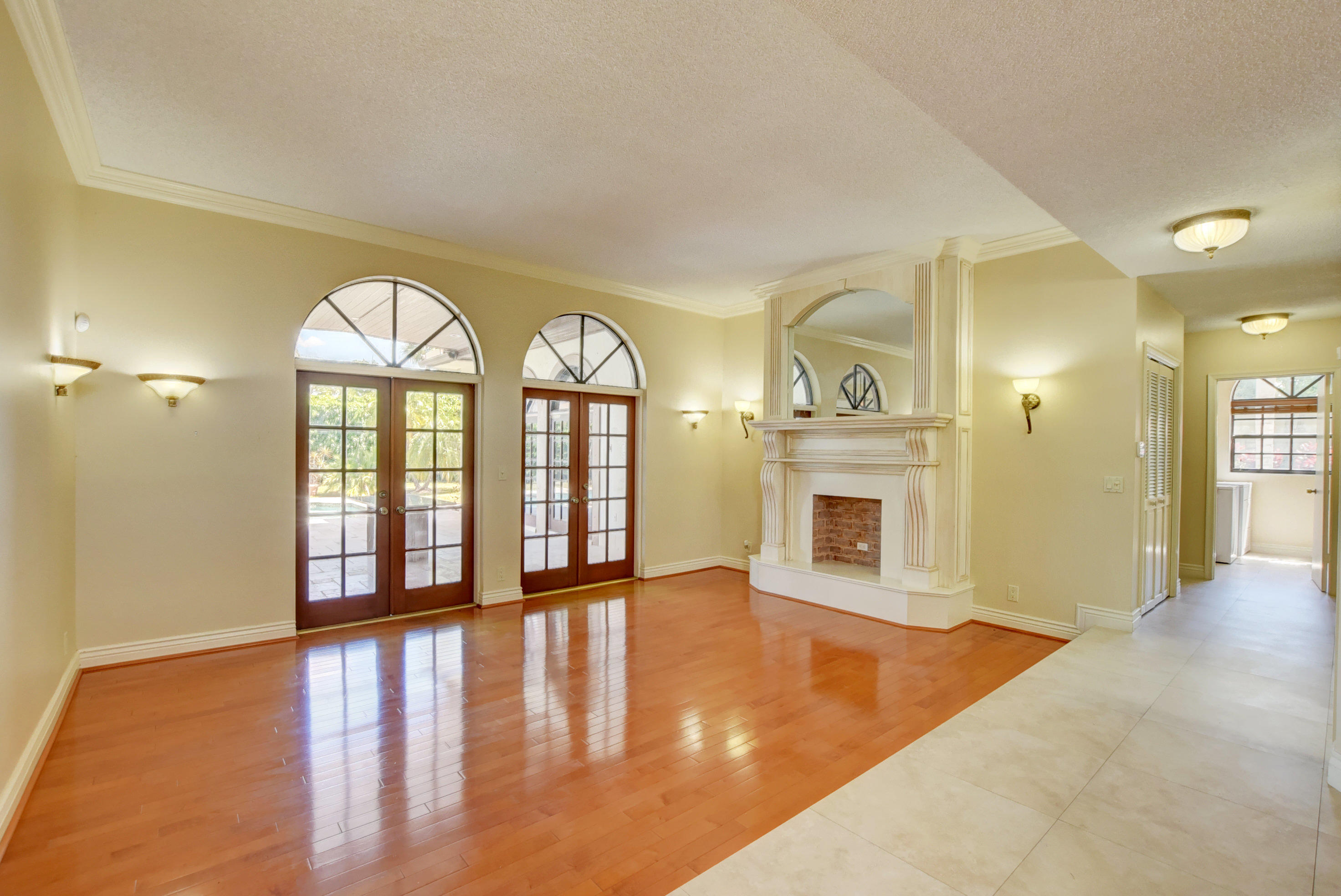 1501 Southwest 21st Street Boca Raton, FL 33486 - Photo 9 of 52 Living Room