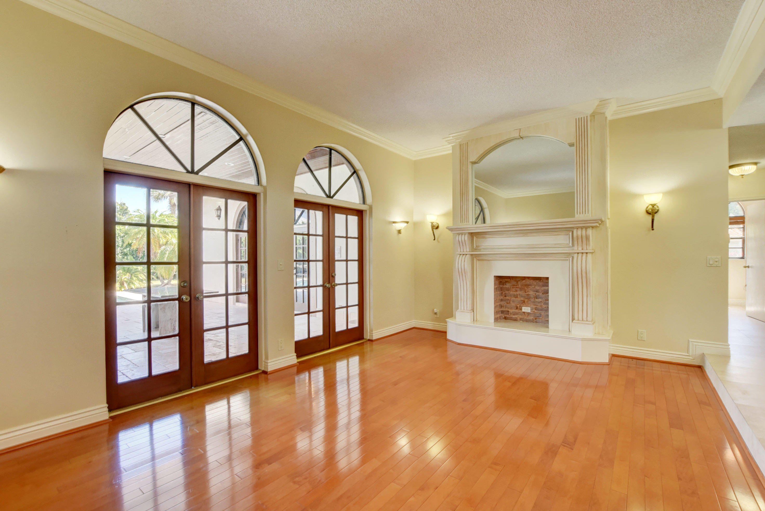 1501 Southwest 21st Street Boca Raton, FL 33486 - Photo 10 of 52 Living Room