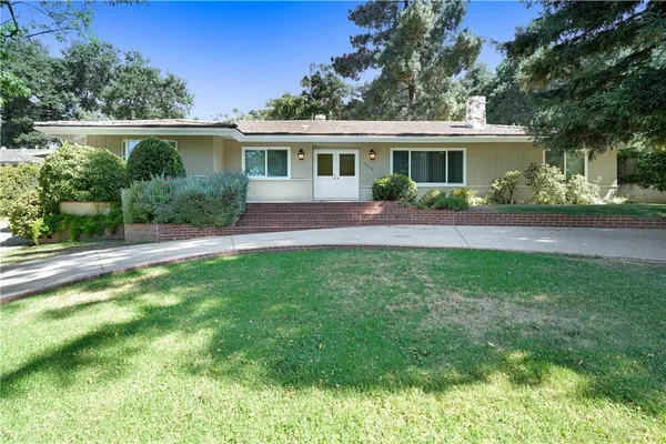 $7,500 | 5437 Castle Knoll Road, La Canada Flintridge, CA 91011