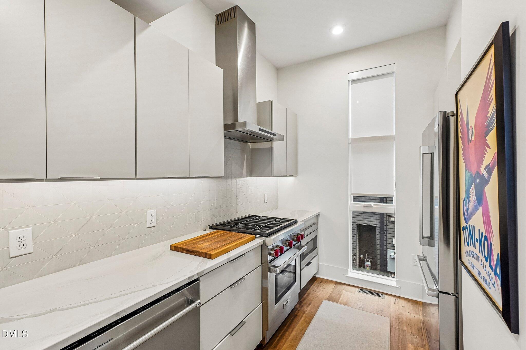 512 Gordon Street, Unit 802 Durham, NC 27701 - Photo 12 of 33 12-web-or-mls-Gordon St 802-S0805-013r